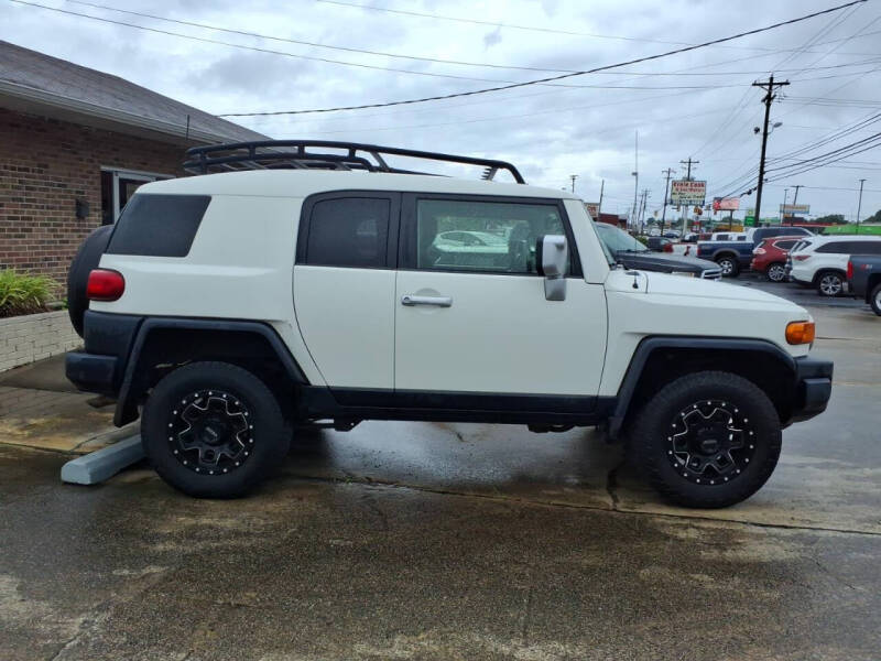 toyota fj cruiser 2011 JTEBU4BF7BK105174 image toyota fj cruiser 2011 JTEBU4BF7BK105174 image
